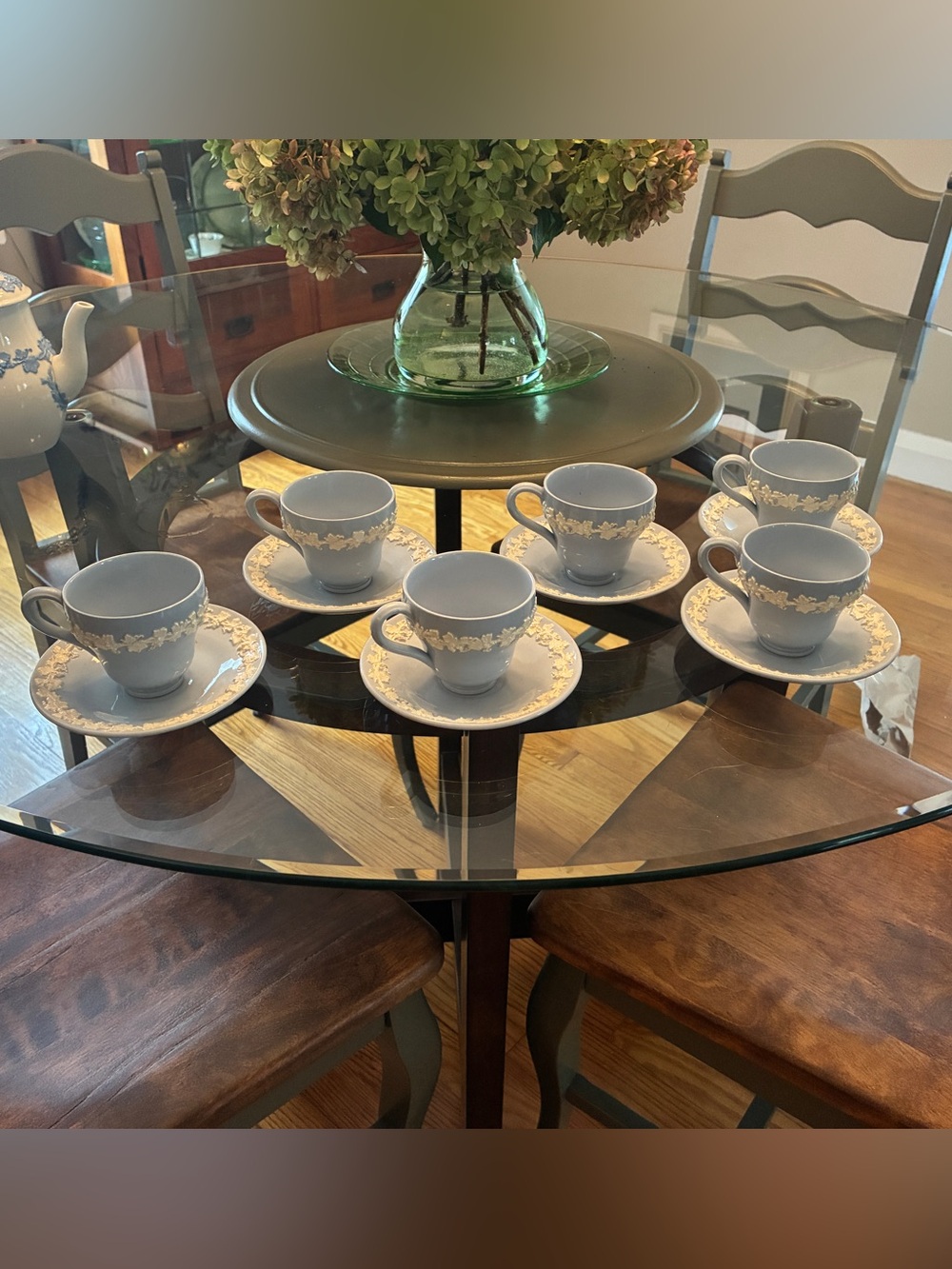 Set of 6 Vintage Wedgwood classic white on blue Queensware tea & saucers